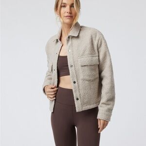 NWOT VUORI Cozy Sherpa Jacket Oversized XS Dark Salt